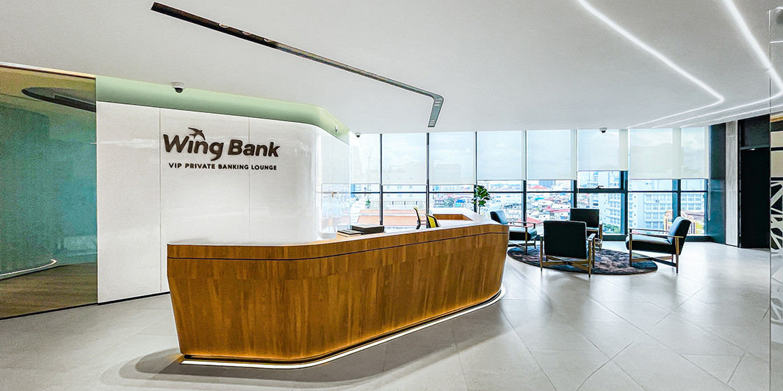 圣奧為柬埔寨翼銀行(Wing Bank)打造的接待空間實(shí)拍圖